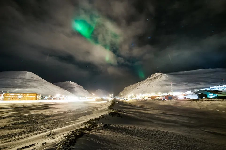 Aurora over Longyearbyen